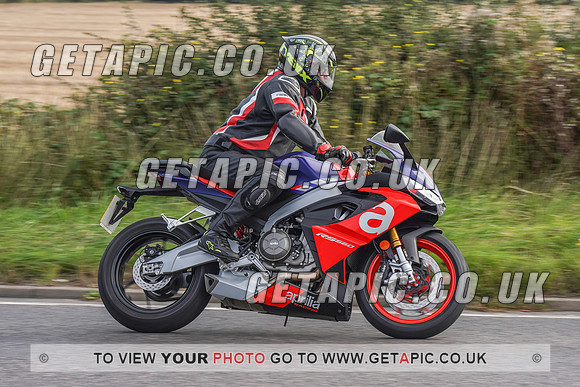 RS2109_2136