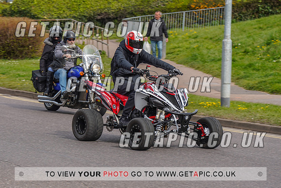 RS2204_4642