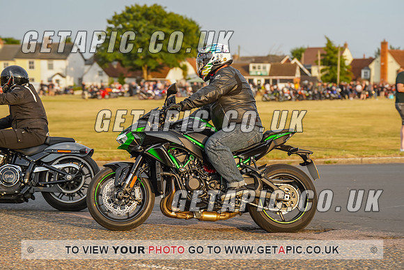 RS2207_9208