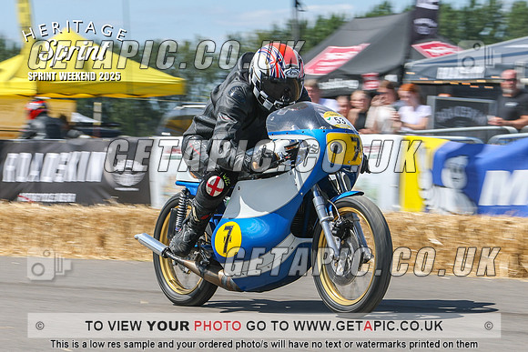 GP2508-5005-C_LOGO_ON_PHOTO
