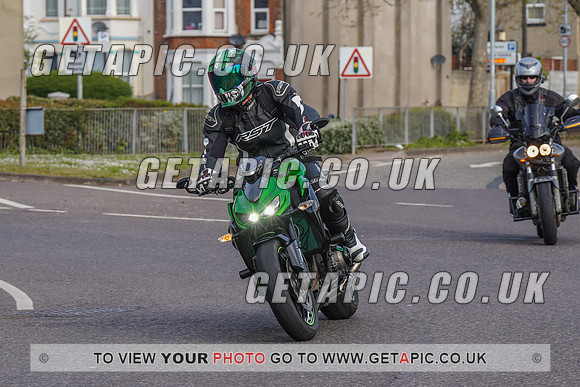 RS2204_3018