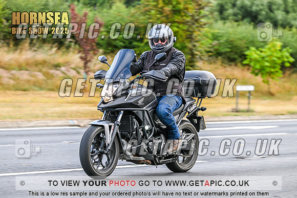 SJ2508-0946-C_LOGO_ON_PHOTO