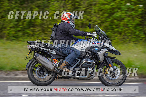 RS2204_12113