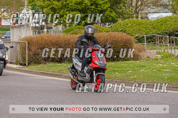 RS2204_7581