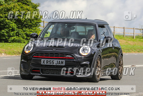 GP2406-10364-C_LOGO_ON_PHOTO