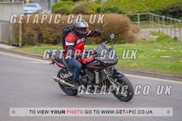 RS2204_7558