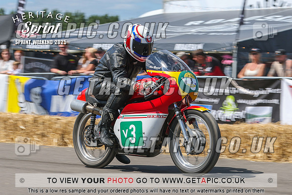 GP2508-4871-C_LOGO_ON_PHOTO
