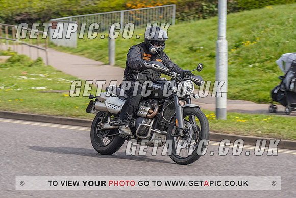 RS2204_3910