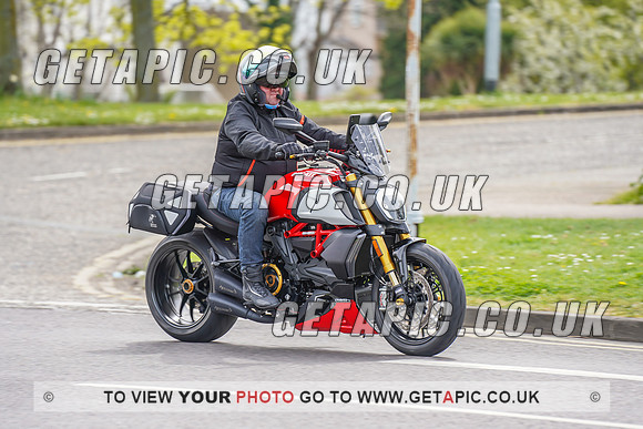 RS2204_7550