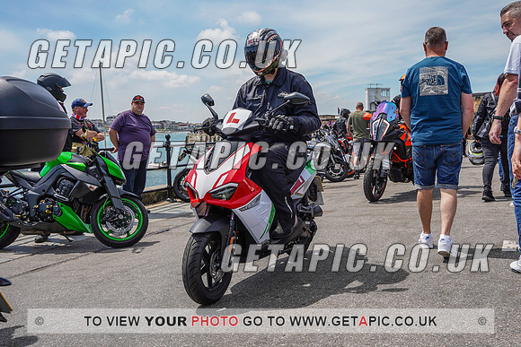 RS0622_4074