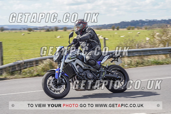 RS2204_1047