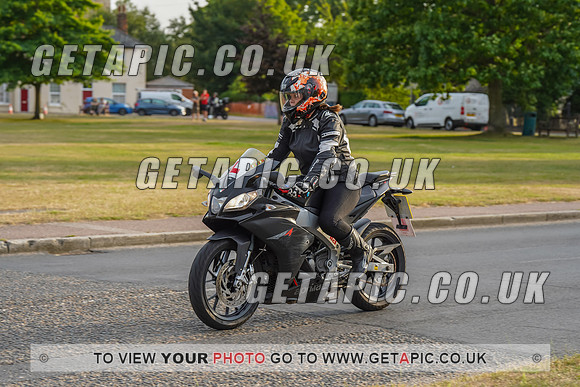 RS2207_8695