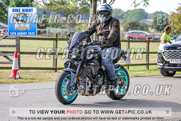 PR2508-07445_LOGO_ON_PHOTO