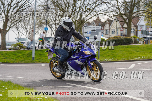 RS2204_10635