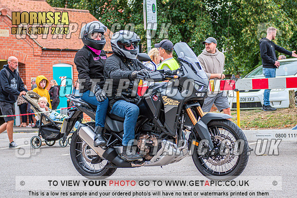 TW2508-4143_LOGO_ON_PHOTO