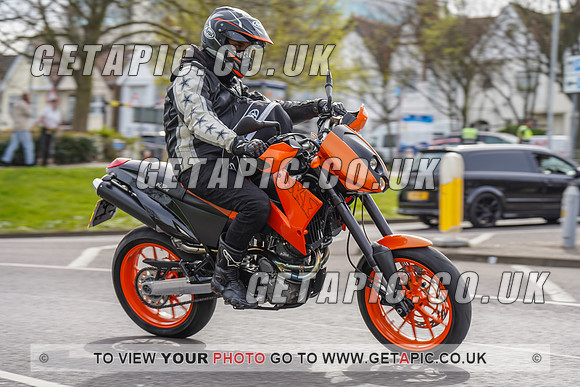 RS2204_10658