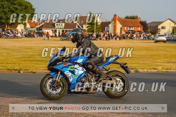 RS2207_9047