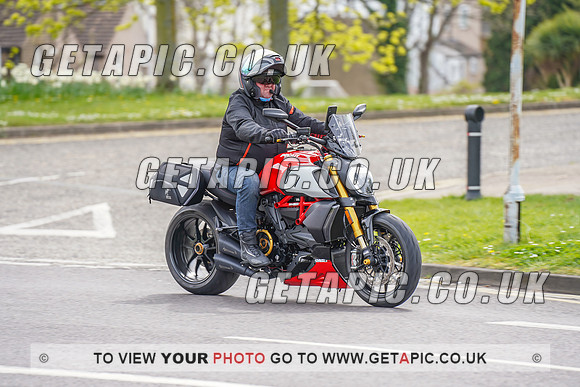 RS2204_7549