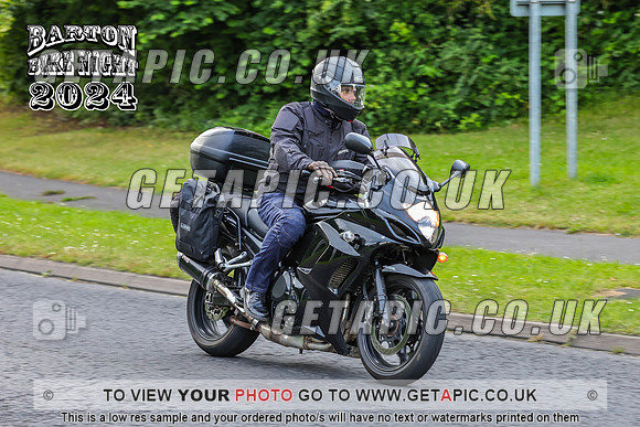 PR2407-8252_LOGO_ON_PHOTO