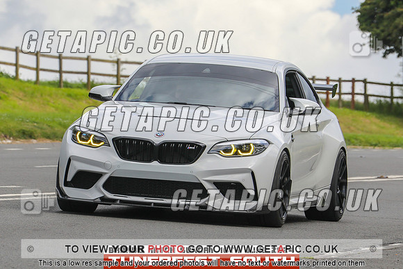 GP2406-10747-C_LOGO_ON_PHOTO