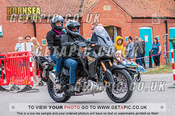 TW2508-4141_LOGO_ON_PHOTO