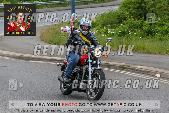 MWA2405-15-C_LOGO_ON_PHOTO