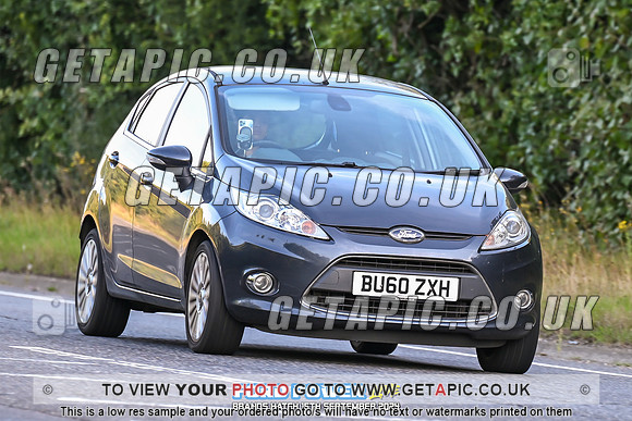 SH2409-1136-C_LOGO_ON_PHOTO