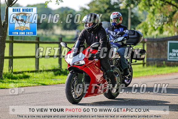 PR2506-04276_LOGO_ON_PHOTO
