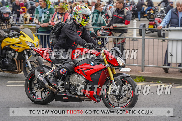 RS2205_13942