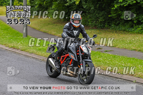PR2407-170_LOGO_ON_PHOTO