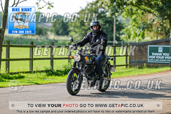 PR2506-03484_LOGO_ON_PHOTO