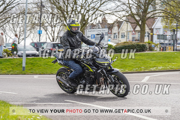 RS2204_10629