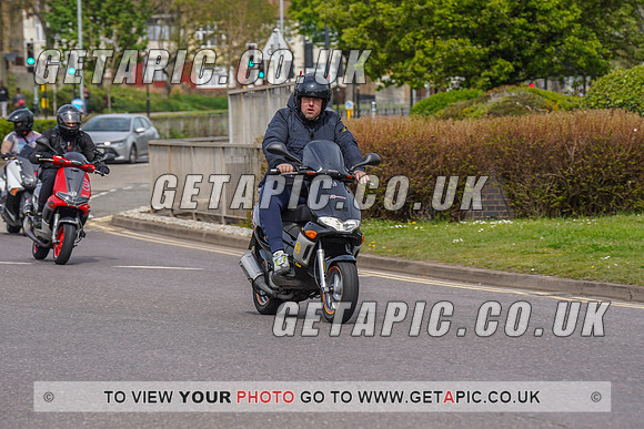 RS2204_7580
