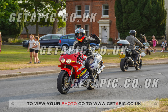 RS2207_8798
