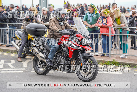 RS2205_13936