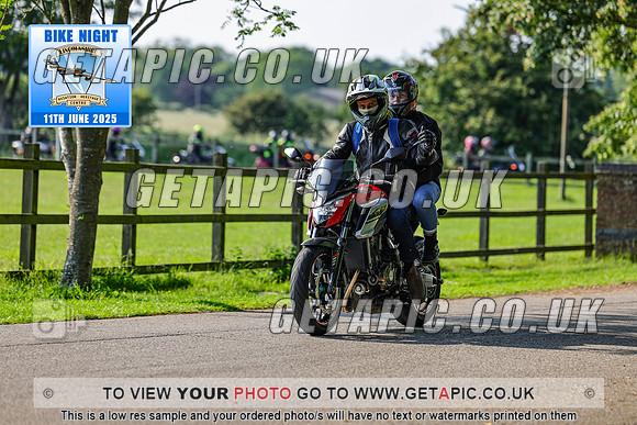 PR2506-02572_LOGO_ON_PHOTO