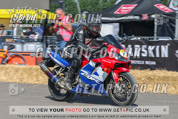 GP2508-3292-C_LOGO_ON_PHOTO