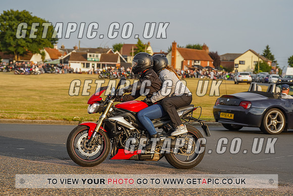 RS2207_8988