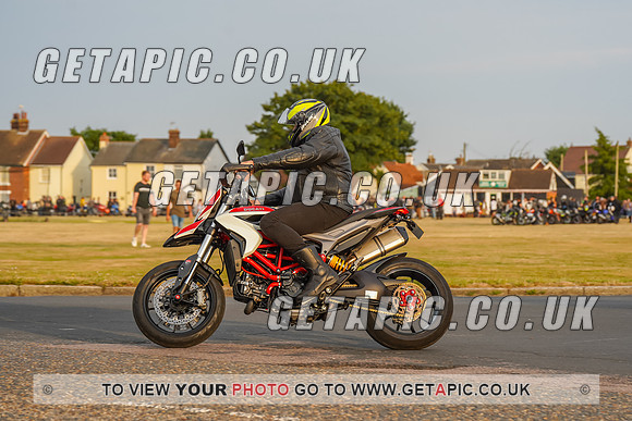 RS2207_9196