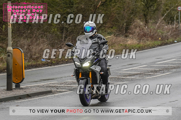 RS2203_1020_E_With_Logo