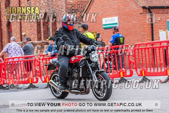 TW2508-1095_LOGO_ON_PHOTO
