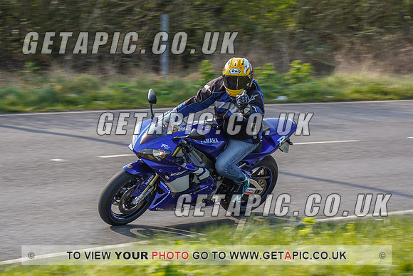 RS2203_4621