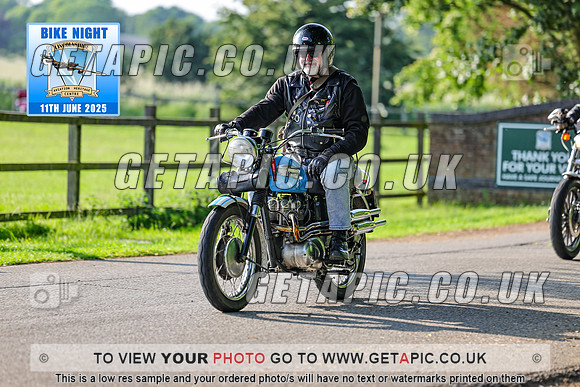 PR2506-05182_LOGO_ON_PHOTO