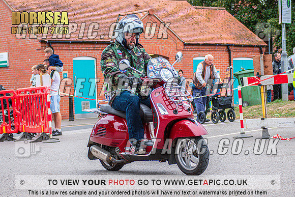 TW2508-4147_LOGO_ON_PHOTO