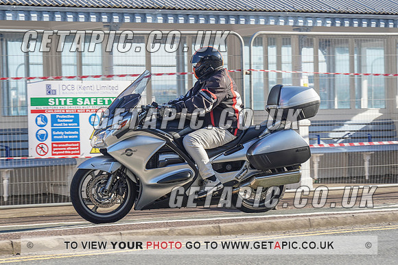 RS2110_10424