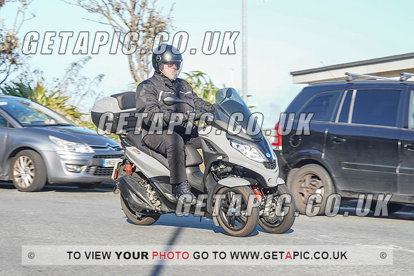 RS2110_10441