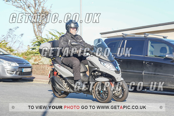 RS2110_10442