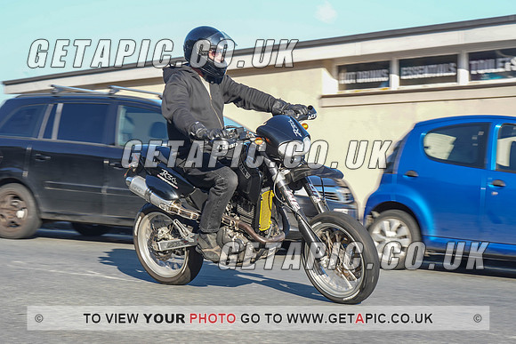 RS2110_10474