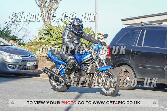 RS2110_10477