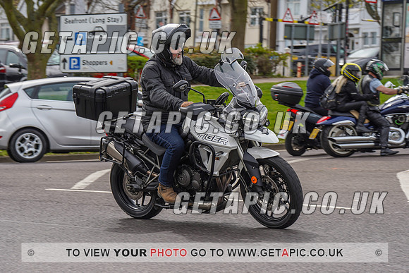 RS2204_9043